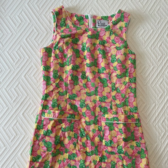 Lilly Pulitzer Dresses & Skirts - Lilly Pulitzer Shift Dress (size 6)